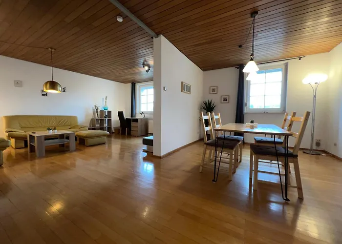 Uebernachten In Grosser Maisonette-Wohnung By Rabe