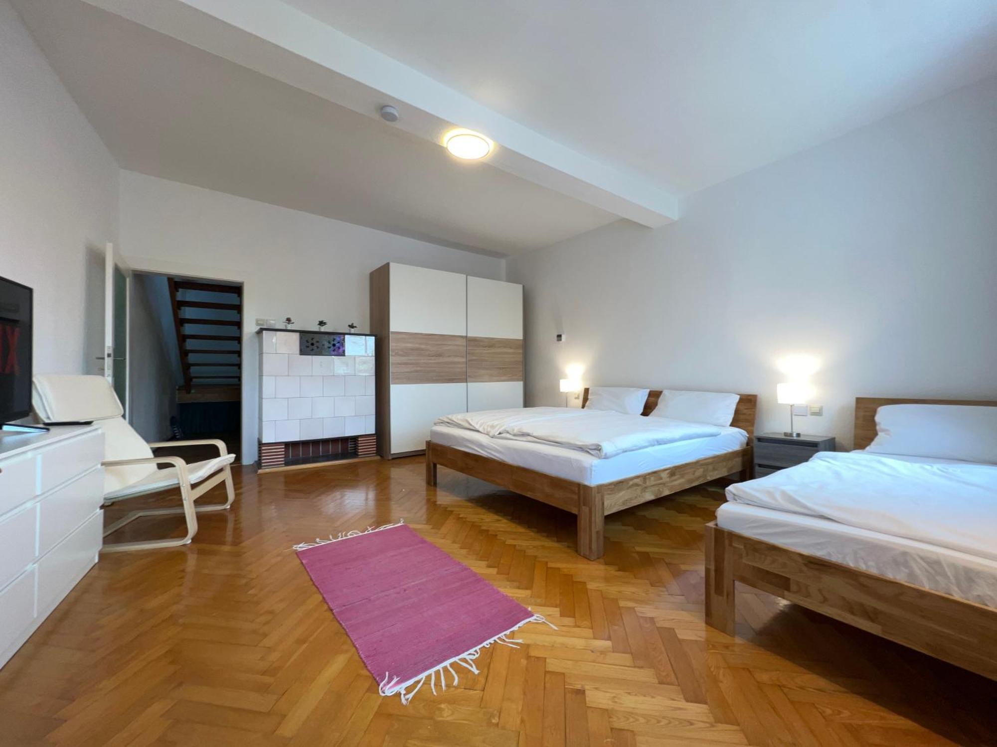 Uebernachten In Grosser Maisonette-wohnung By Rabe Apartment