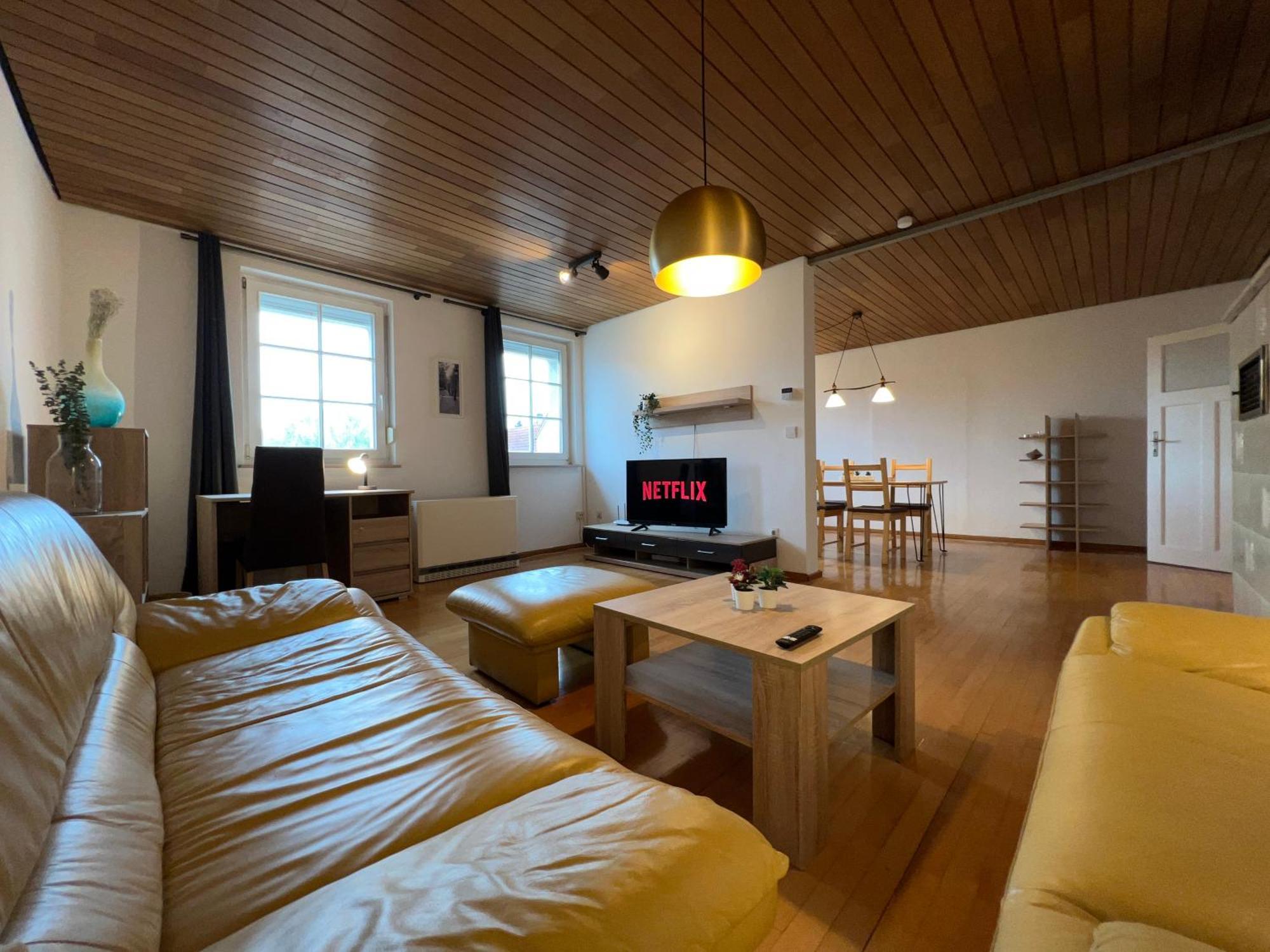 Uebernachten In Grosser Maisonette-wohnung By Rabe *