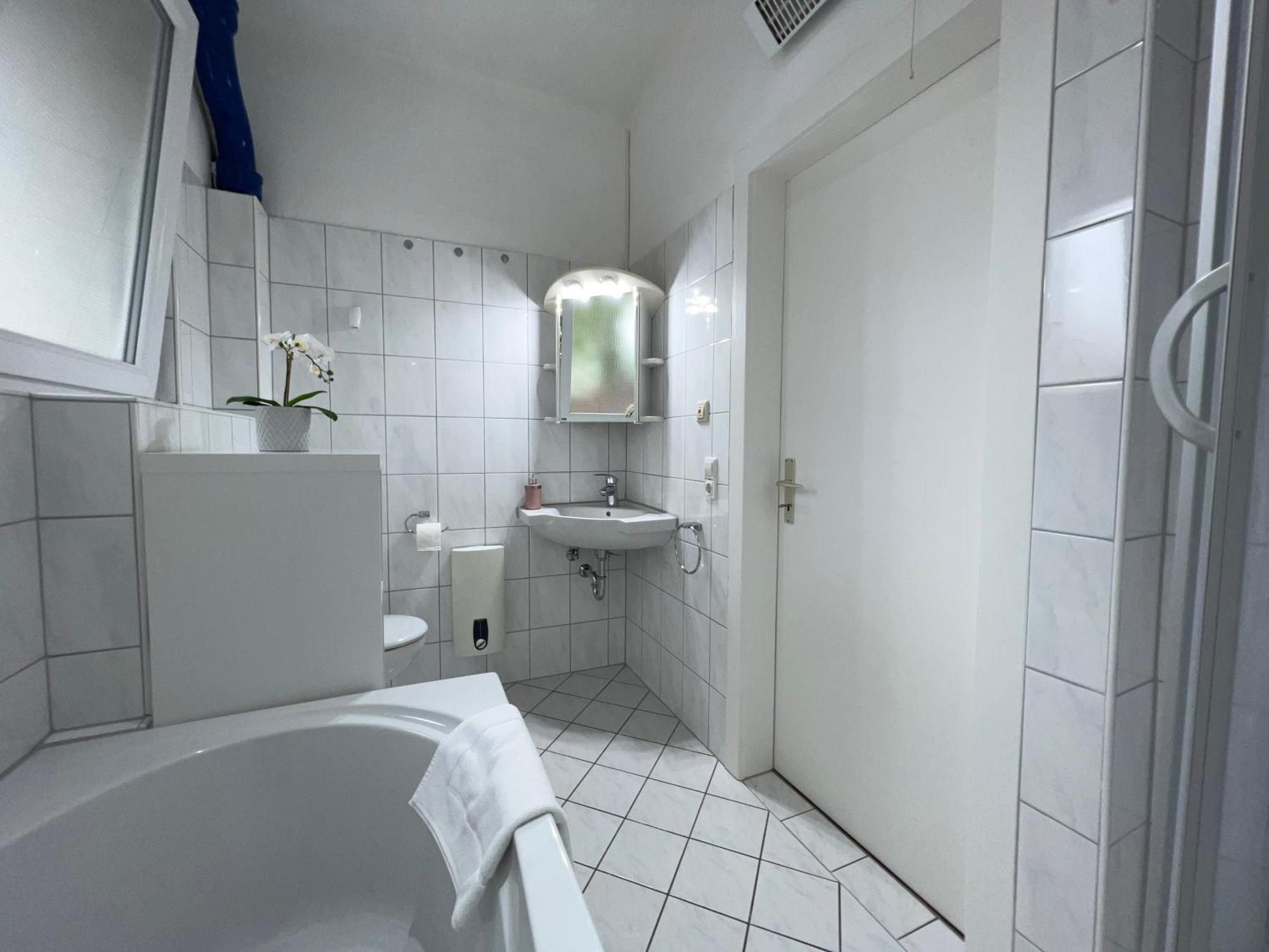 Uebernachten In Grosser Maisonette-wohnung By Rabe Apartament